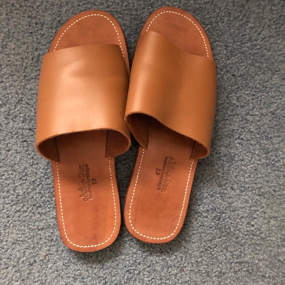 Adelisa and co sandal slides